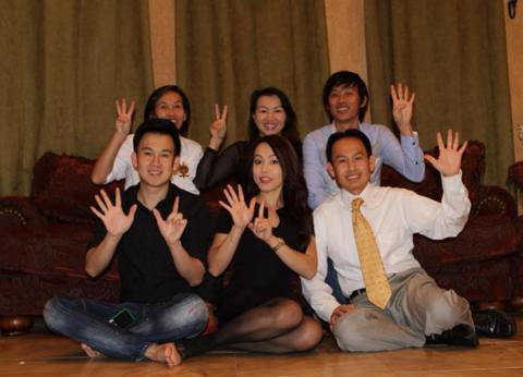 Hoài Linh tiết lộ ảnh đời tư hiếm thấy, lộ diện 5 anh chị em ruột thành đạt hình ảnh 4 hoai linh tiet lo anh doi tu hiem thay, lo dien 5 anh chi em ruot thanh dat hinh anh 4