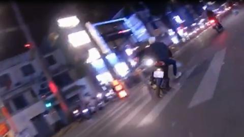 Thanh niên đi cướp giật khóc nghẹn xin về chăm vợ sắp sinh - 1