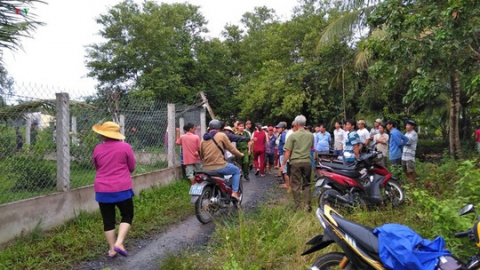 Quảng Nam: Thanh niên lao vào trạm xá đâm chết người ra đầu thú - Ảnh 1.