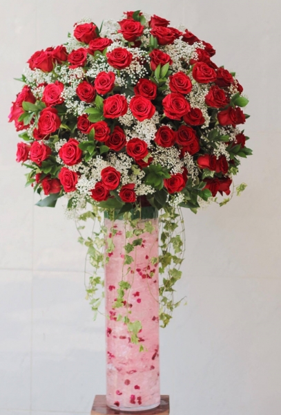 Hoa hồng từ vài triệu đến chục triệu đắt khách trước Valentine