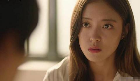 chong noi phai chen chan di mua vang nhung toi bat ngo nhin thay anh di ra tu nha nghi hinh anh 1