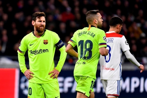 Messi quá vô duyên, Barca bị Lyon cầm chân