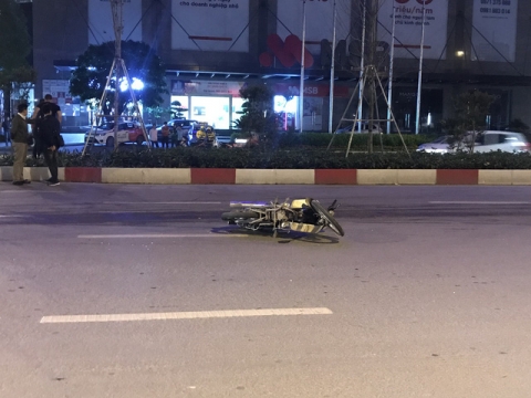 Chiếc xe máy của nạn nhân sau cú va chạm.