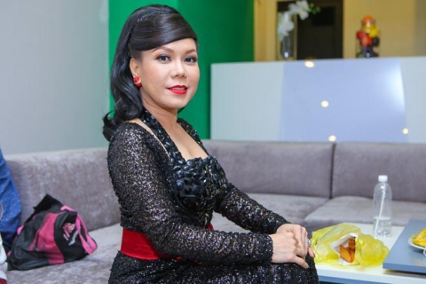 Cuộc sống của nữ danh hài giàu nhất Việt Nam sau khi lấy chồng lần 2 - Ảnh 7.