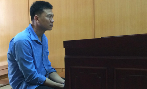 TP HCM: Toan tự sát không thành, chồng ôm xác vợ cố thủ  - Ảnh 1.