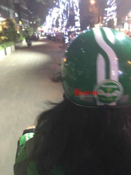 HÃ¬nh áº£nh cÃ´ gÃ¡i cháº¡y Grab láº¥y tiá»n cháº¡y tháº­n cho máº¹ khiáº¿n nhiá»u ngÆ°á»i cáº£m Äá»ng.