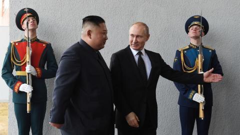 Nóng: Đàm phán tay đôi giữa Putin và Kim Jong Un kéo dài hơn 1 giờ hình ảnh 1 nong: dam phan tay doi giua putin va kim jong un keo dai hon 1 gio hinh anh 1