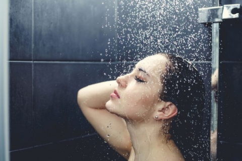 Tắm vào mùa hè: Hãy nhớ 2 thời điểm vàng và 7 việc không làm khi tắm để tránh bị đột tử
