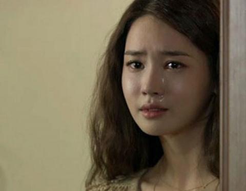 ly hon nguoi chong cuc mich de lay anh nhac si, dang sau canh cua la su that dieng nguoi - 1