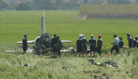 Rơi máy bay ở Khánh Hòa, 2 người thương vong - 1