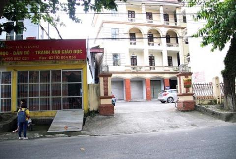 gian lan thi cu ha giang: ai la chu nhan nhung vat chung 'nong'? hinh anh 1