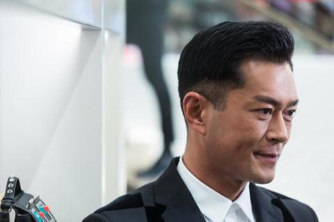 Cổ Thiên Lạc - từ kẻ bất hảo thành ông trùm của showbiz Hong Kong