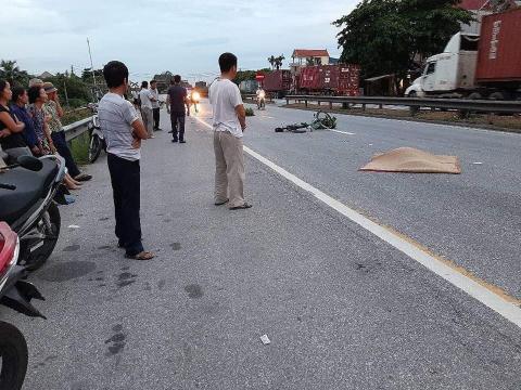 Ảnh: Hiện trường đầy ám ảnh vụ tai nạn khiến ít nhất 6 người tử vong tại Hải Dương - 15