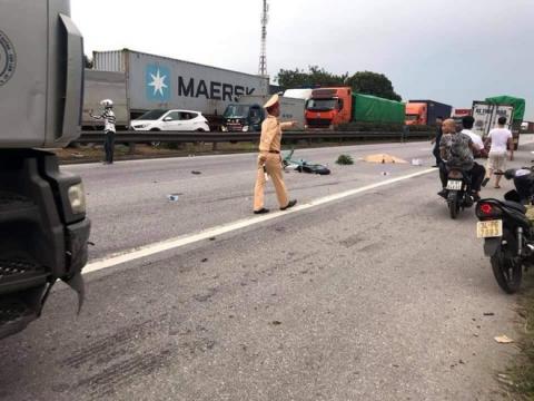 Ảnh: Hiện trường đầy ám ảnh vụ tai nạn khiến ít nhất 6 người tử vong tại Hải Dương - 16