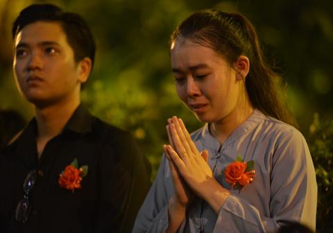 Nguồn gốc và ý nghĩa bông hồng cài áo ngày lễ Vu Lan