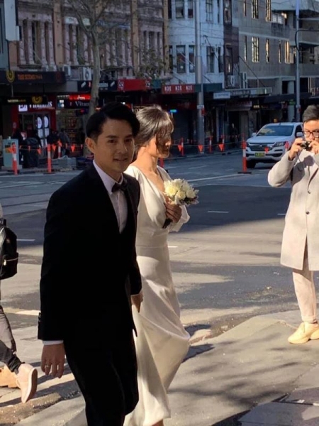 Đông Nhi và Ông Cao Thắng chụp ảnh cưới tại Úc: Đẹp đôi như hoàng tử  công chúa! ảnh 1