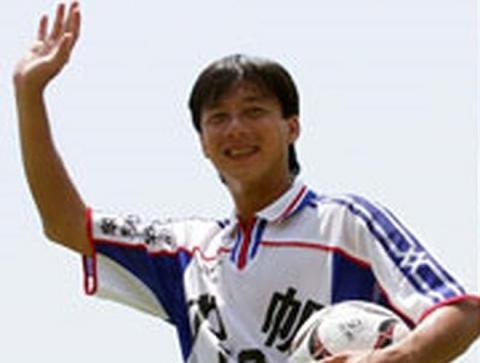 tuyen thu viet nam xuat ngoai: ai thanh cong nhat, ai dat gia nhat? hinh anh 1