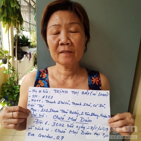 Đột kích hàng loạt cơ sở 'massage vua' ở Sài Gòn - 6