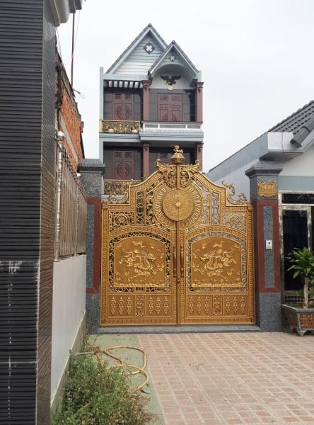 nghi an ong chu trai vit sat hai vo truoc mat con: tiet lo bat ngo hinh anh 1