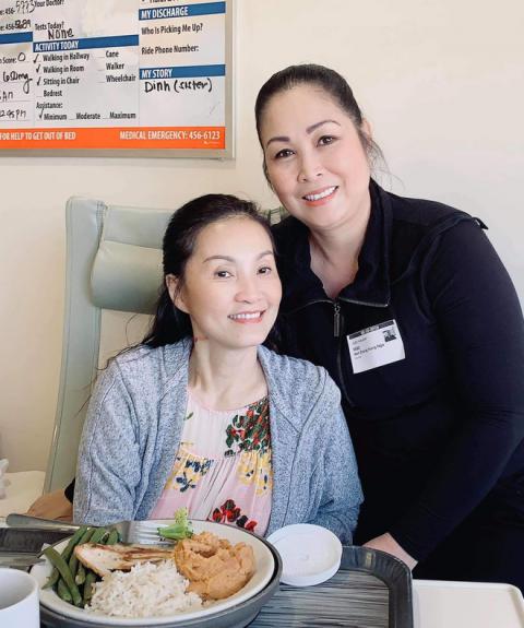 Quyền Linh nói một câu ngậm ngùi trước mộ Lê Công Tuấn Anh và 3 tình bạn đẹp nhất showbiz - Ảnh 5. Quyền Linh nói một câu ngậm ngùi trước mộ Lê Công Tuấn Anh và 3 tình bạn đẹp nhất showbiz - Ảnh 5.