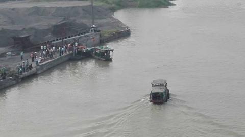 Tìm thấy thi thể cô giáo mầm non nhảy cầu tự tử