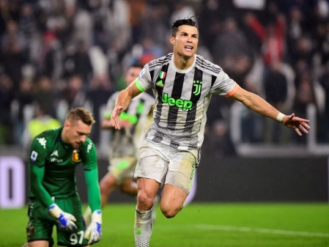 Ronaldo ghi bàn ở phút bù giờ giúp Juventus đòi lại ngôi đầu từ tay Inter Milan - 1