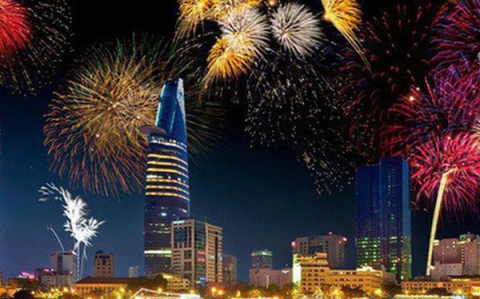 '. Ghim ngay 6 địa điểm ngắm pháo hoa đẹp nhất Sài Gòn dịp Tết Dương lịch 2020, lập hội đi countdown đón năm mới liền thôi! .'