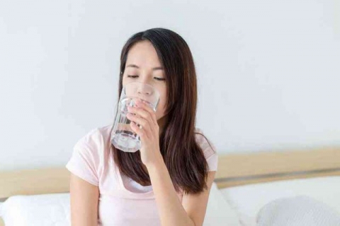 Uống quá nhiều nước gây hại cho sức khỏe