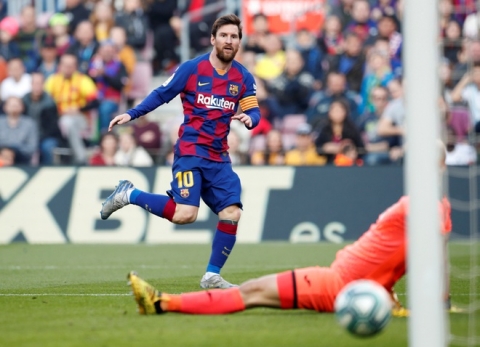 Messi ghi 4 ban dua Barca len ngoi dau La Liga hinh anh 1 2020_02_22T161952Z_456150979_RC2S5F94KFVQ_RTRMADP_3_SOCCER_SPAIN_FCB_EIB_REPORT_1.JPG