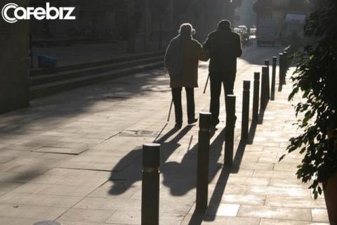 Tuổi 30, cột mốc quan trọng nhất đời người, tôi nhận ra: Sống càng tối giản càng an nhiên, cha mẹ cần chăm sóc, tình bạn đi vào chất, nên gạt đám cưới xa xỉ ra khỏi đầu - Ảnh 1. Tuổi 30, cột mốc quan trọng nhất đời người, tôi nhận ra: Sống càng tối giản càng an nhiên, cha mẹ cần chăm sóc, tình bạn đi vào chất, nên gạt đám cưới xa xỉ ra khỏi đầu - Ảnh 1.