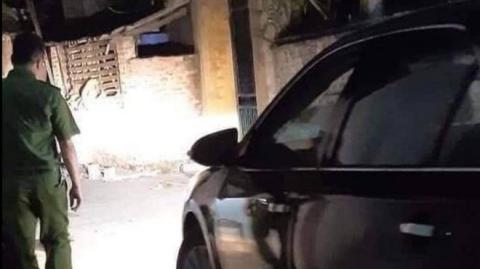 Nguoi dan ong bi dam tu vong khi di doi no hinh anh 1 96687192_2725671234386768_734957771513921536_n_1589689959_width1004height565.jpg