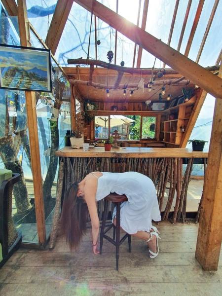 Cô gái Sài Gòn khiến tất cả giật mình với bộ ảnh check-in Đà Lạt theo style 'không giống ai' - 4