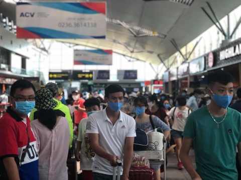 Từ ngày 12/8, hơn 1.400 khách mắc kẹt ở Đà Nẵng được trở về nhà - Ảnh 1.
