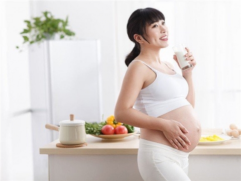 Mẹ bầu nên có chế độ dinh dưỡng hợp lý