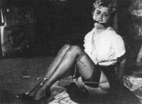 Tên sát nhân với nỗi ám ảnh về những sợi dây: Mục tiêu là sát hại những cô gái trẻ và chụp ảnh nạn nhân lúc cận kề cái chết - 1