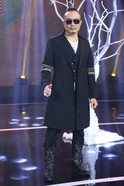 Jimmii Nguyễn và chuỗi ngày đau khổ khi em gái qua đời vì tai nạn, bạn gái bị sát hại dã man