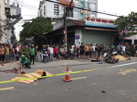 Bình Dương: Xe máy và ô tô va chạm, 2 người tử vong - Ảnh 2. Bình Dương: Xe máy và ô tô va chạm, 2 người tử vong - Ảnh 2.