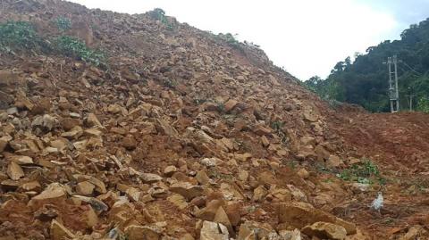 Hiện trường bị san bằng kinh hoàng của nhà điều hành thủy điện Rào Trăng 3 sau vụ sạt lở - Ảnh 3. Hiện trường bị san bằng kinh hoàng của nhà điều hành thủy điện Rào Trăng 3 sau vụ sạt lở - Ảnh 3.