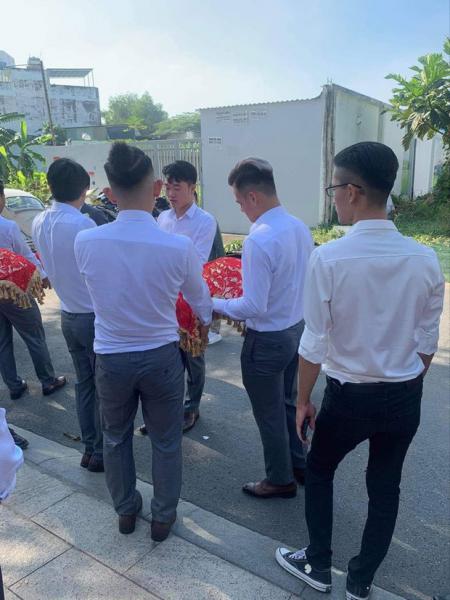 Lộ diện dàn bê tráp 'khủng' của Công Phượng: Hội anh em thân thiết, ai cũng cực phẩm - 1