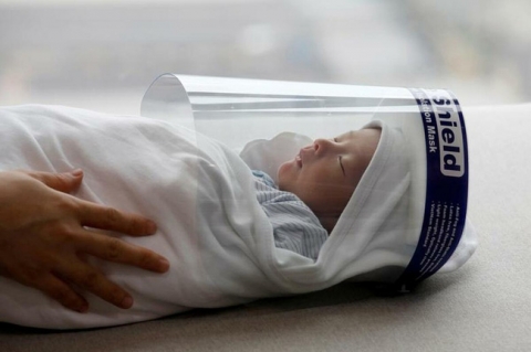 Bé sơ sinh Việt Nam lọt vào danh sách ảnh ấn tượng nhất năm 2020 của Reuters - 1