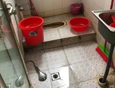 4 mẹ con bỗng nhiên đột tử, 'thủ phạm giết người' có thể nằm ngay trong phòng tắm của các gia đình mà không biết - 1