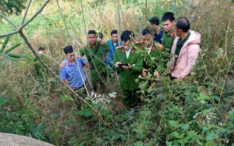 Bắn chết người trong lúc đi săn vì tưởng nhầm là khỉ - 1 Bắn chết người trong lúc đi săn vì tưởng nhầm là khỉ - 1