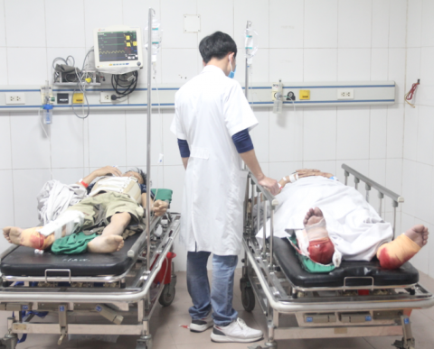 Vụ rơi thang máy vận chuyển 11 người thương vong: Phanh chống rơi quá hạn 12 năm - Ảnh 2.