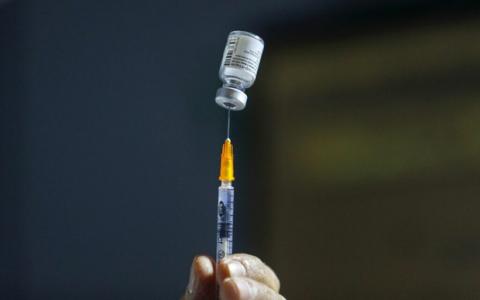 Hành trình vaccine thần kỳ của Israel: Tiêm nhanh và thành công nhất thế giới, và giờ nhân loại đang trông chờ vào đó - 2 Hành trình vaccine thần kỳ của Israel: Tiêm nhanh và thành công nhất thế giới, và giờ nhân loại đang trông chờ vào đó - 2