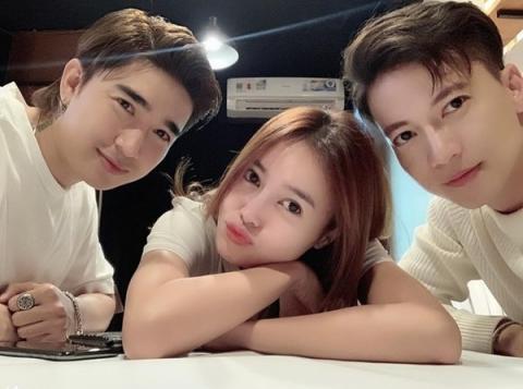 Người thì ghép đôi Lan Ngọc với Chi Dân, người thì đẩy thuyền với S.T nhưng yêu ai vẫn là ở cô nàng.