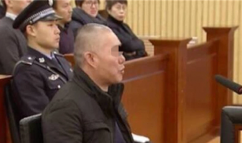 Bố ra tay siết cổ con gái 16 tuổi đến chết, phiên tòa chết lặng với câu chuyện của hung thủ và lời nói ngô nghê cuối cùng của nạn nhân