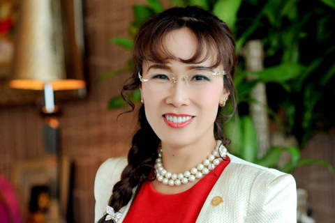 Nữ tỷ phú Việt vừa nhận Huân chương Bắc đẩu bội tinh: Hàng loạt lần đầu tiên phi thường - Ảnh 2.