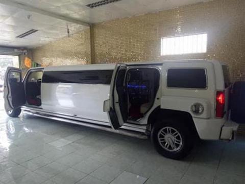 Biểu tượng dân chơi một thời Hummer H3 Limousine hạ giá còn hơn 3 tỷ đồng sau 14 năm lăn bánh - Ảnh 4.