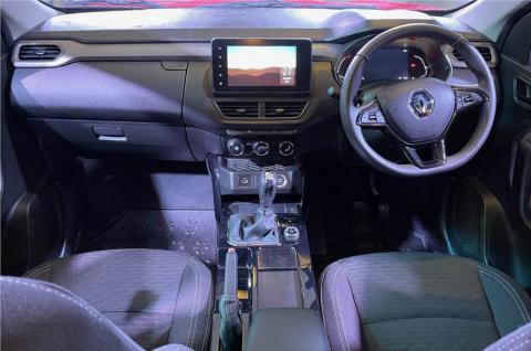 Chiếc xe nhiều tính năng đáng thèm muốn của Renault giá  227 triệu đồng có gì hay? - Ảnh 2.