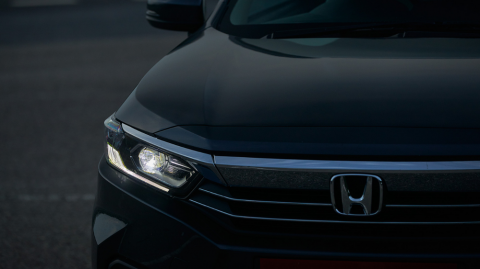 Khách Việt ao ước mẫu ô tô mới vừa ra mắt, giá 194 triệu đồng, hiện đại không kém xe sang  - Ảnh 2.